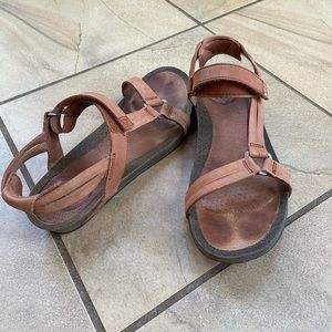 Teva Sandals 9.5